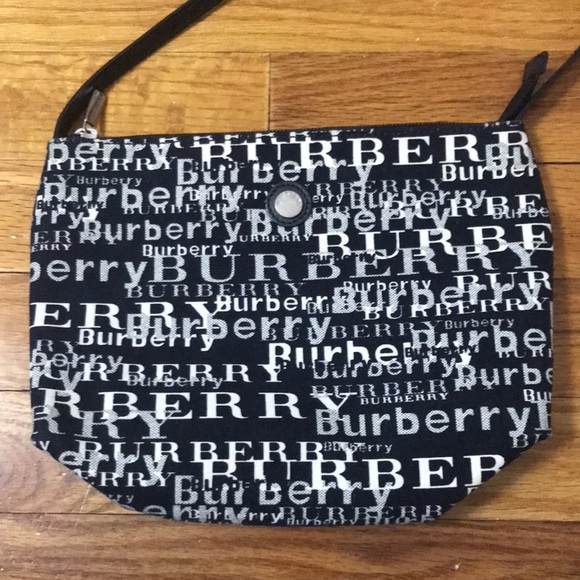 Burberry Handbags - Women’s Burberry bag
